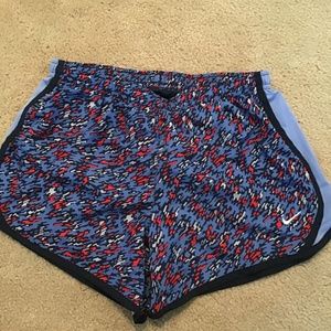 Nike Girls Athletic Shorts. Rarely worn. Size L.